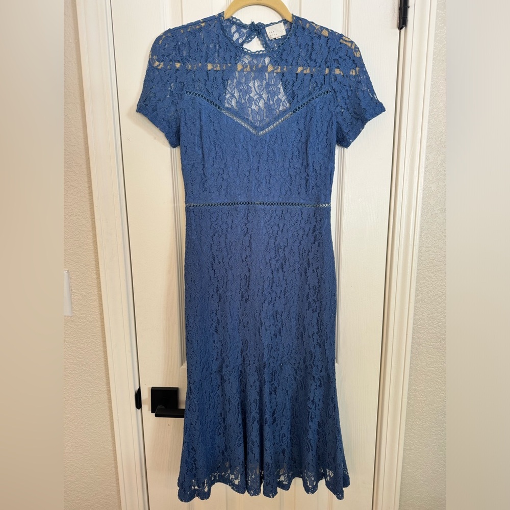 Vici Backless Lace Dress